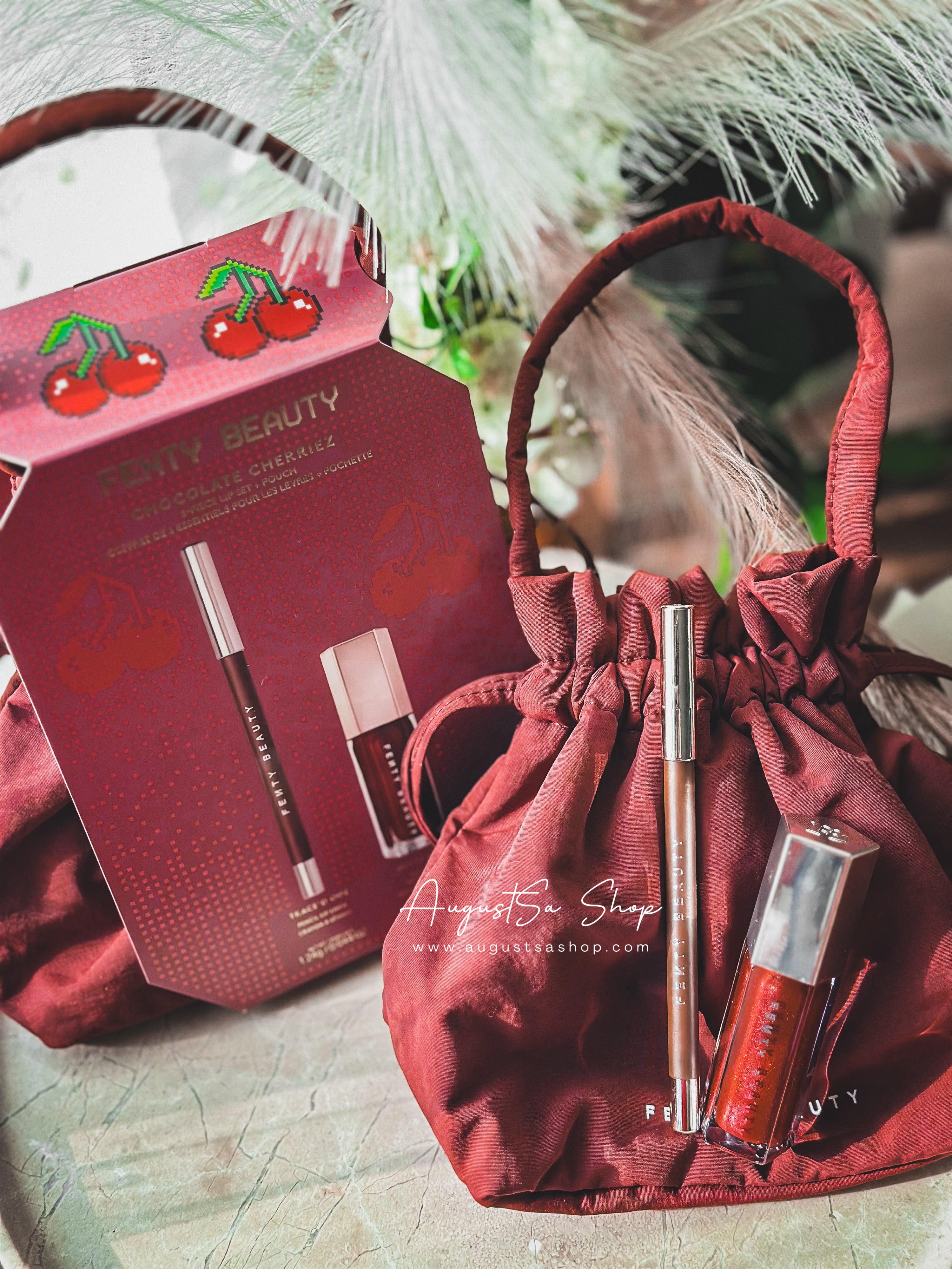 fenty beauty chocolate cherriez セット Chocolate Cherriez 2-Piece Lip Set + Pouch - Fenty Beauty by